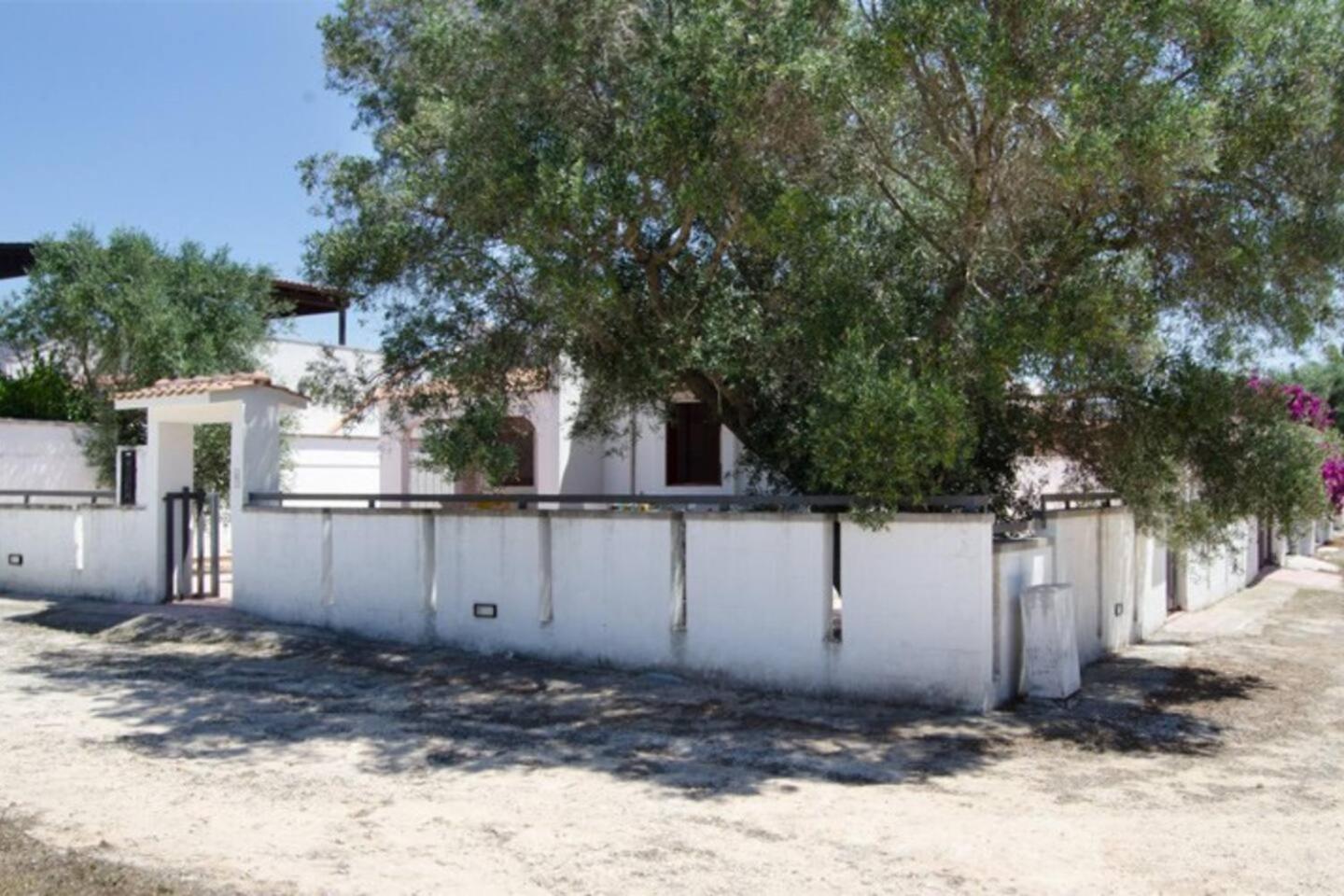 Villa Antonella Nel Boomerang Village A Torre Colimena Exterior photo